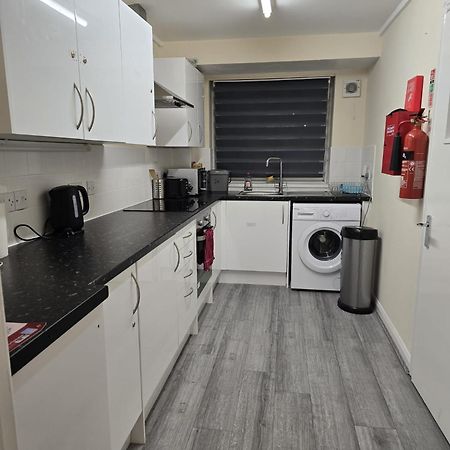 Barnfield Rooms Челмсфорд Экстерьер фото