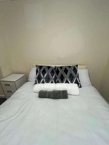 Barnfield Rooms Челмсфорд Экстерьер фото
